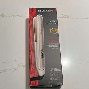 NWT Remington shine therapy hair straightener